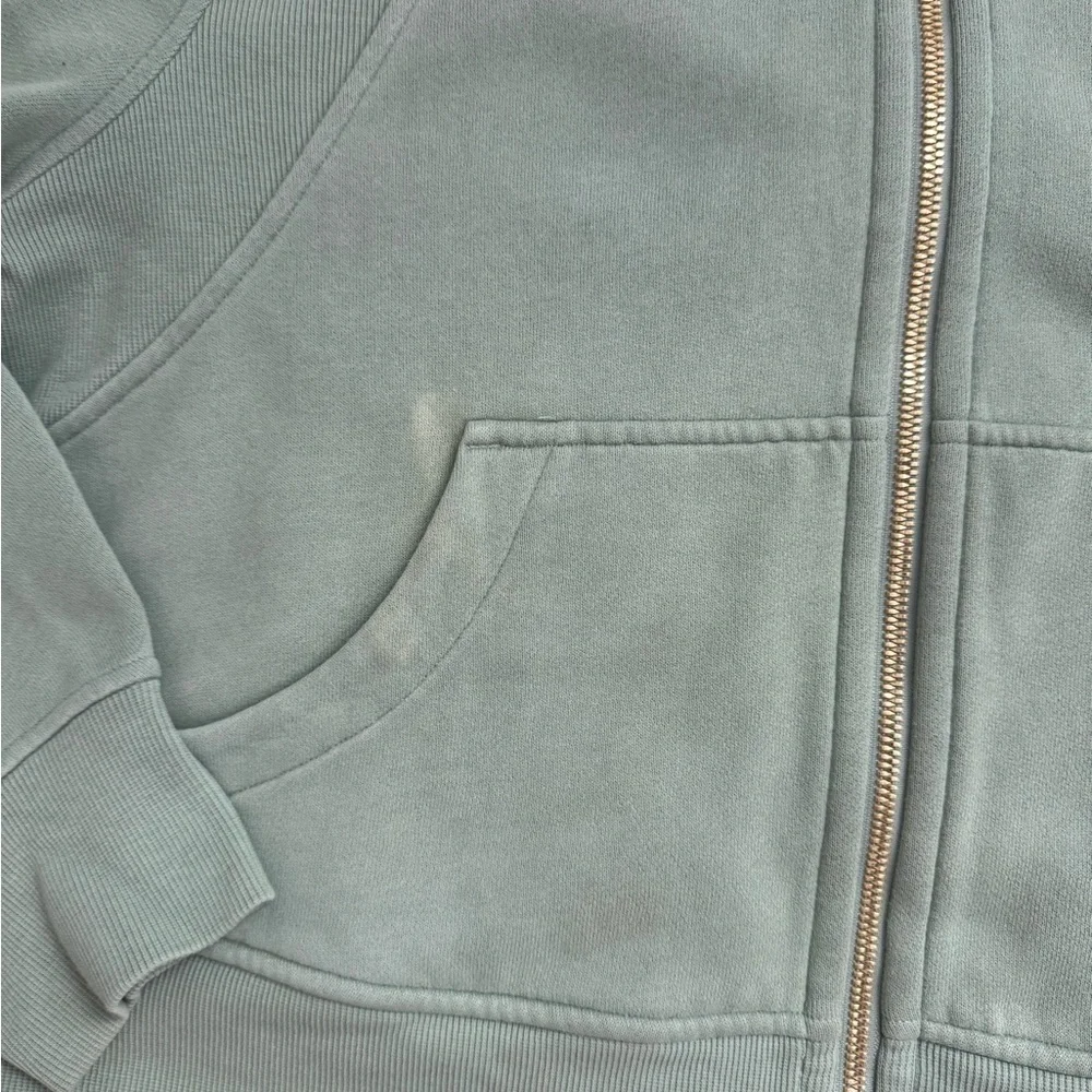 Lululemon Scuba Green Zip-Up Hoodie size large - Picture 4 of 6